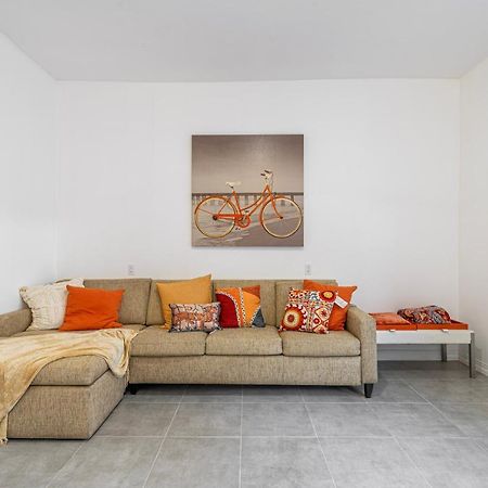 2 Br/ 1 Ba Home, Sleeps 10, 1 Min Walk To Rosarito Beach المظهر الخارجي الصورة