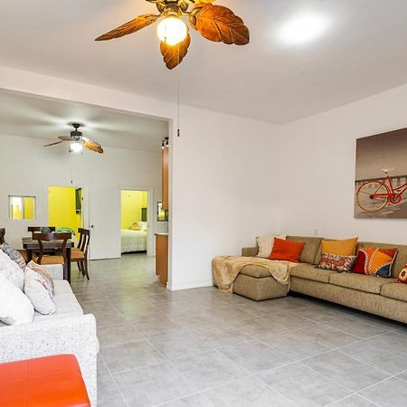 2 Br/ 1 Ba Home, Sleeps 10, 1 Min Walk To Rosarito Beach المظهر الخارجي الصورة