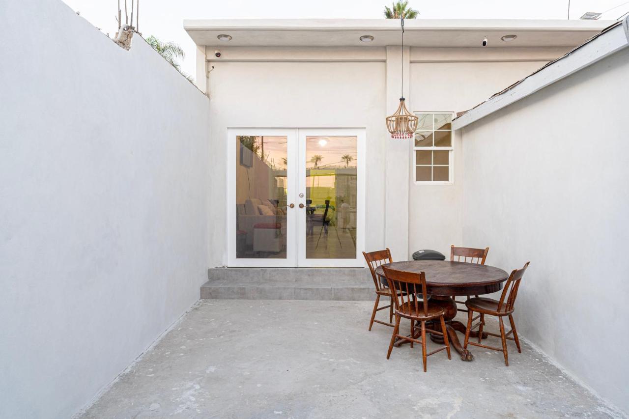 2 Br/ 1 Ba Home, Sleeps 10, 1 Min Walk To Rosarito Beach المظهر الخارجي الصورة